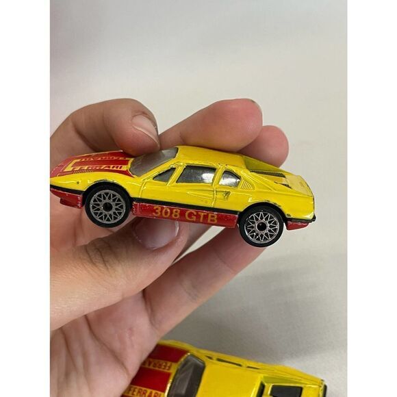 Matchbox Vintage Lot Ferrari 308 GTR and 1979 Chevrolet Corvette - Picture 6 of 9